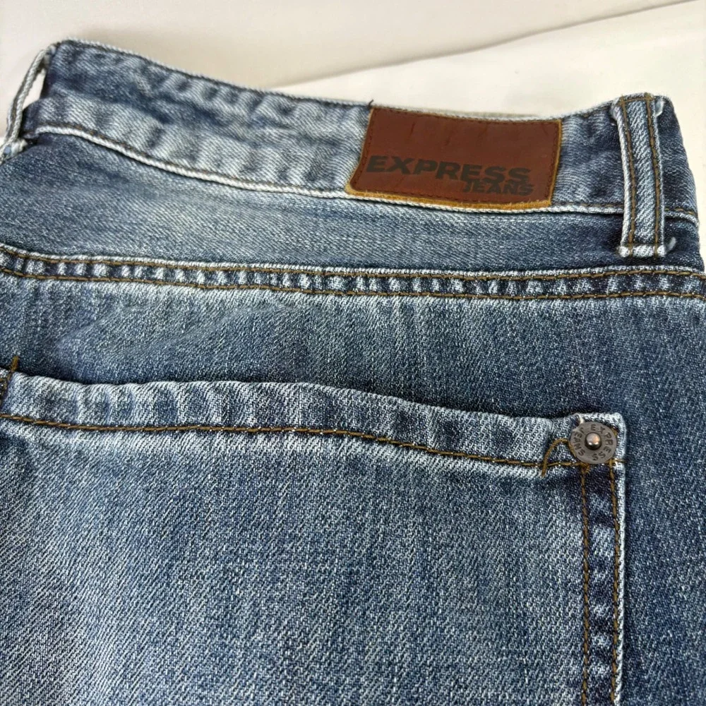 EXPRESS Mens‎ Jeans Relaxed Straight Leg Blue Wash Denim Cotton 38x30 (36x28)
